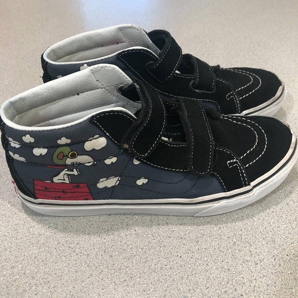 snoopy high top vans